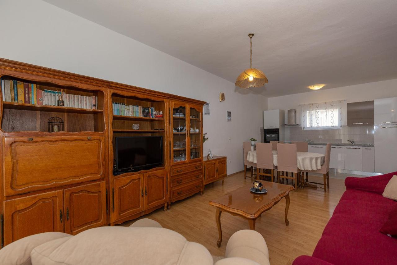 Apartments Tolic Биоград-на-Мору Экстерьер фото