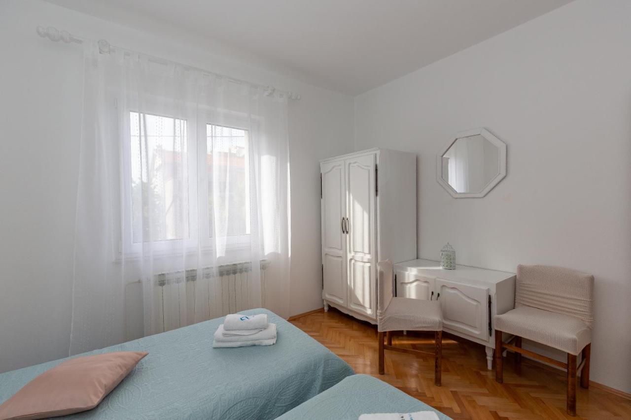 Apartments Tolic Биоград-на-Мору Экстерьер фото